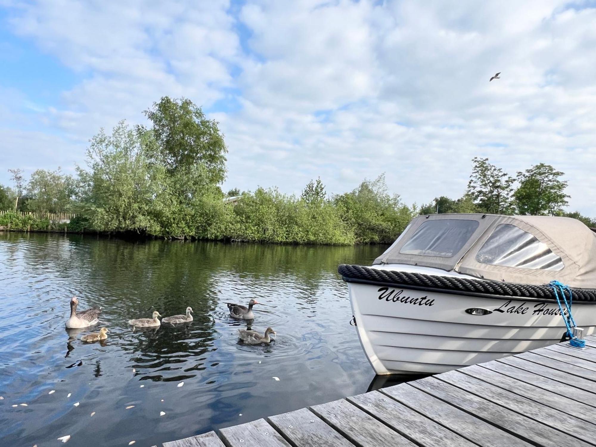 פינקפיין New - Private Residence With Sauna - On A Lake Near Amsterdam מראה חיצוני תמונה